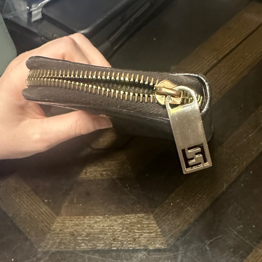 Fendi Dark Brown Leather Wallet with Gold Zipper - Picture 3 of 4